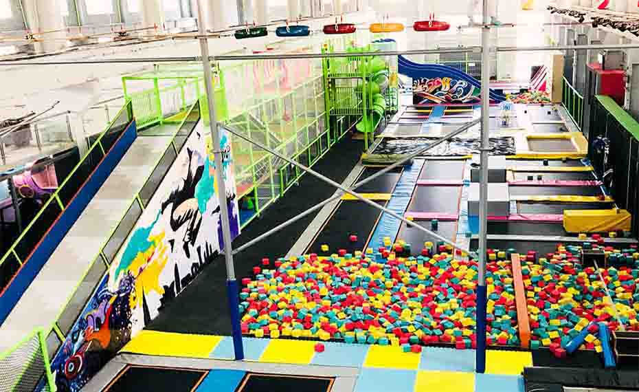 蹦床主題樂園